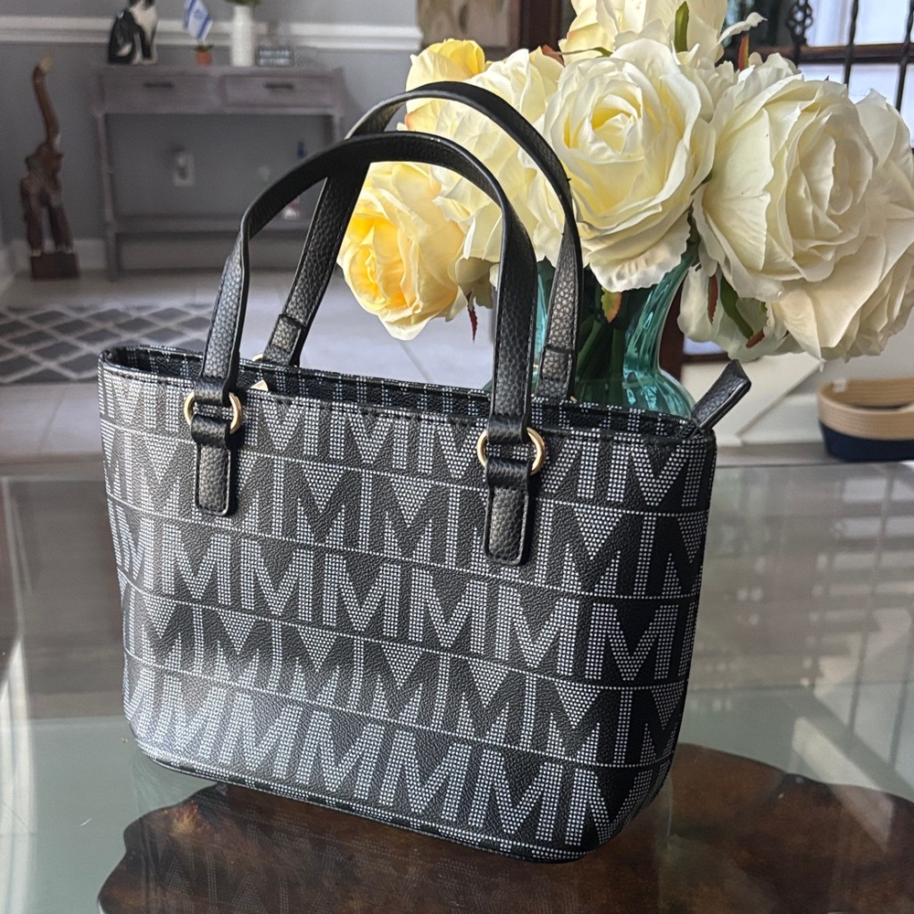 Chic Black and Gray Tote Bag